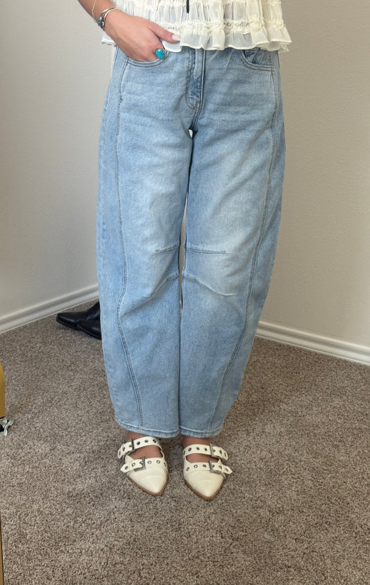 The Bodie Barrel Jeans